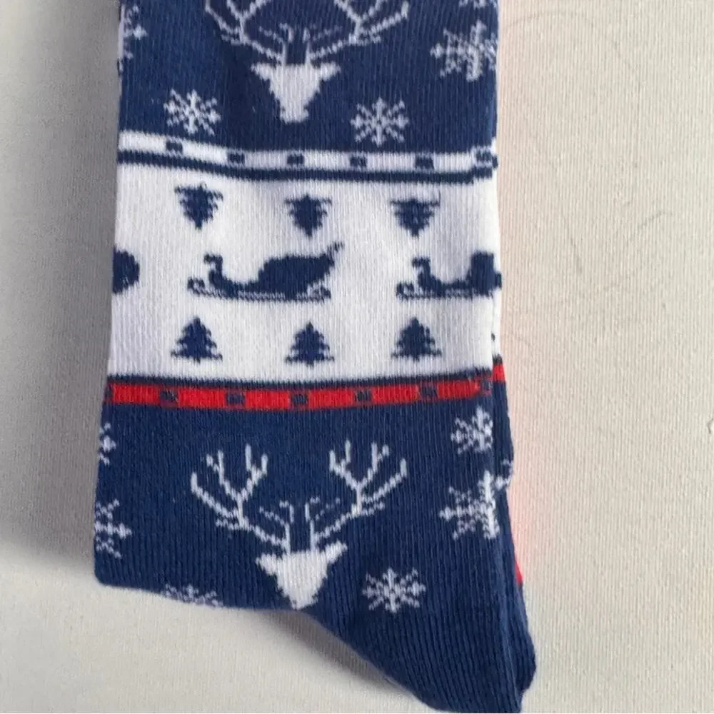 Winter Holiday Seasonal Print Crew Style Socks  NWT  OS